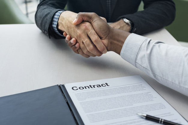 Factors To Keep In Mind Before Signing A Contract With A Transport Provider 1